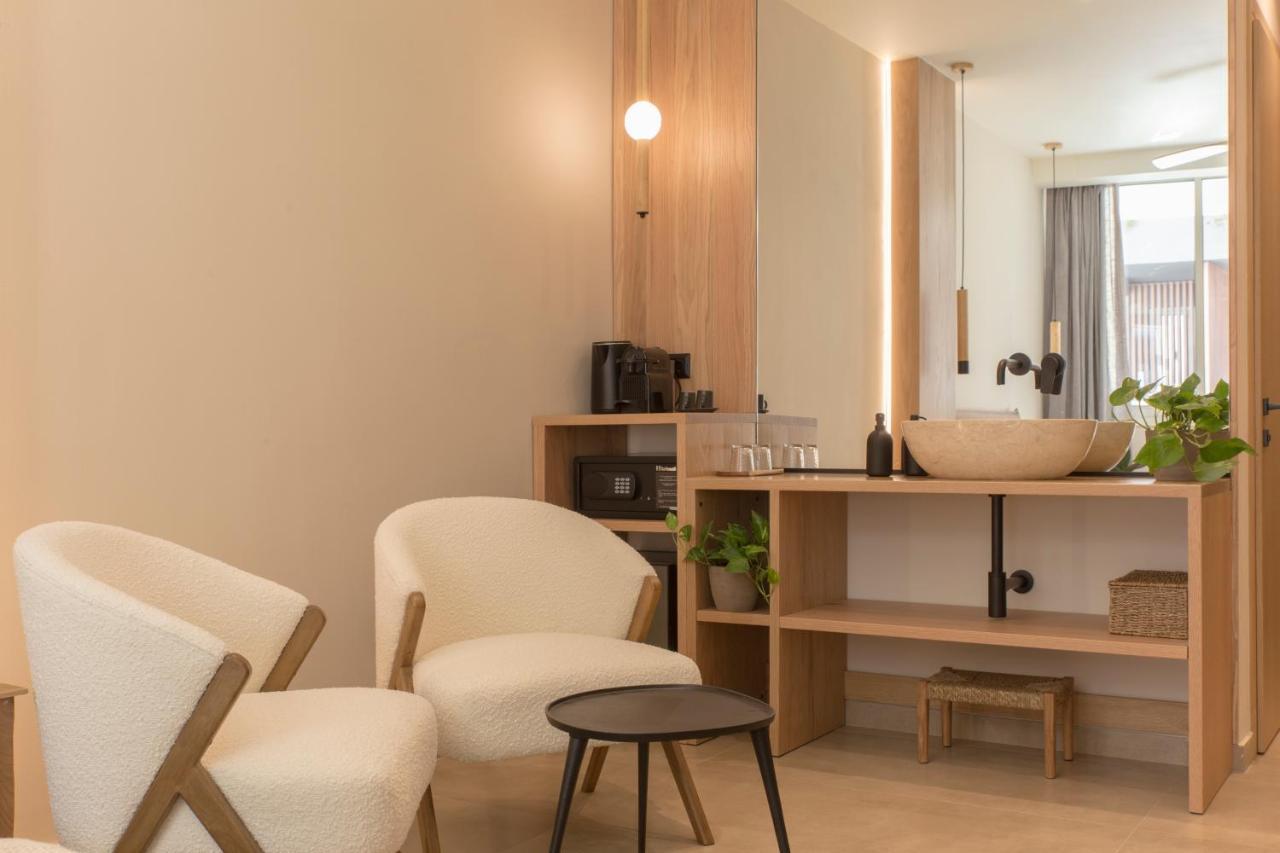 Living Stone Condo Hotel Athena Bagian luar foto