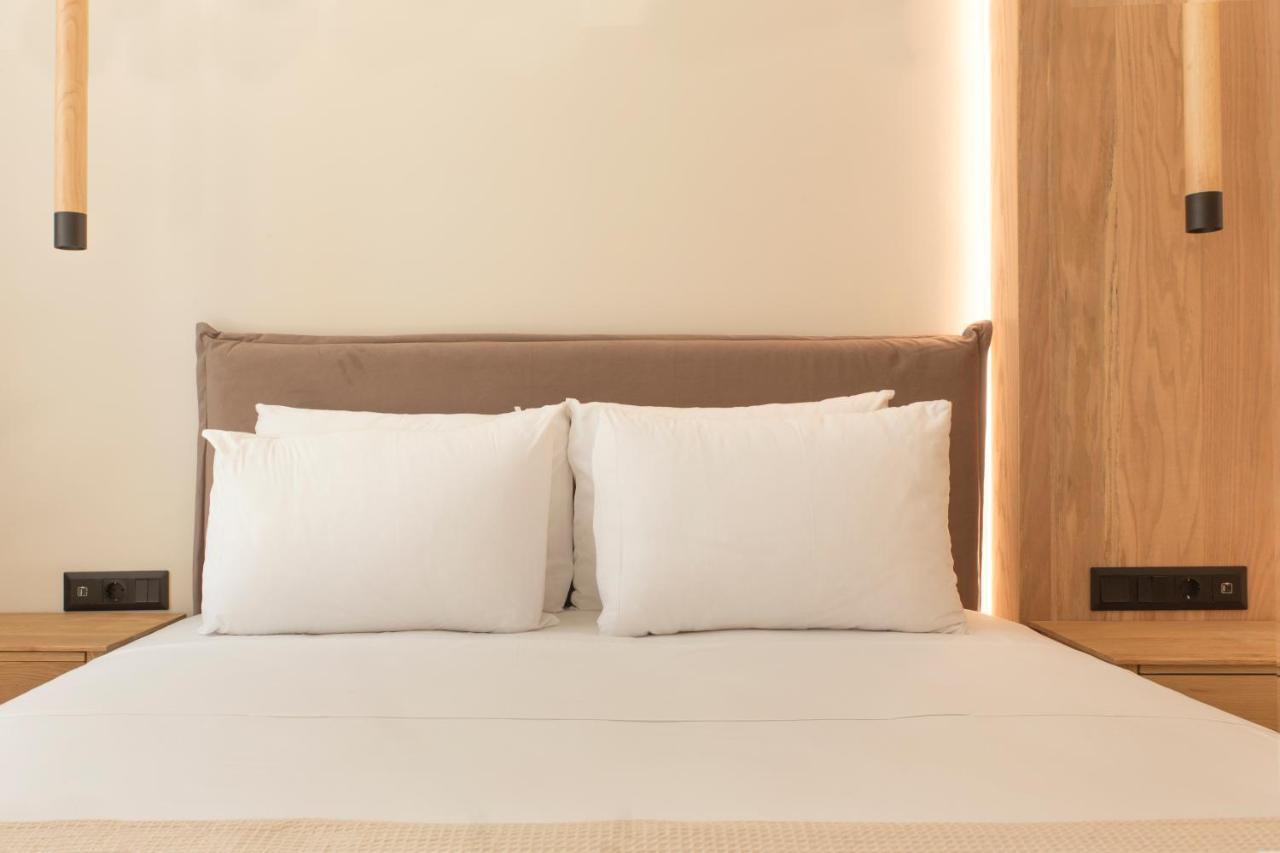 Living Stone Condo Hotel Athena Bagian luar foto