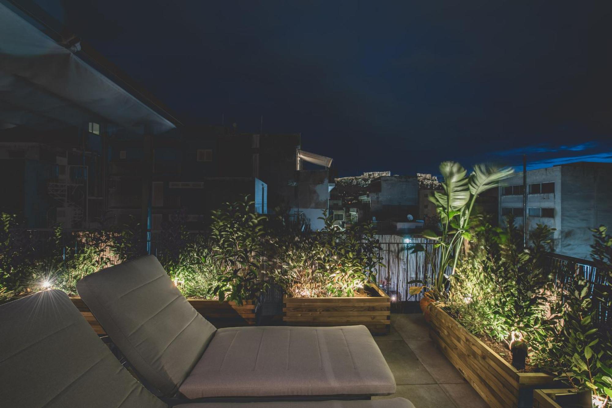 Living Stone Condo Hotel Athena Bagian luar foto