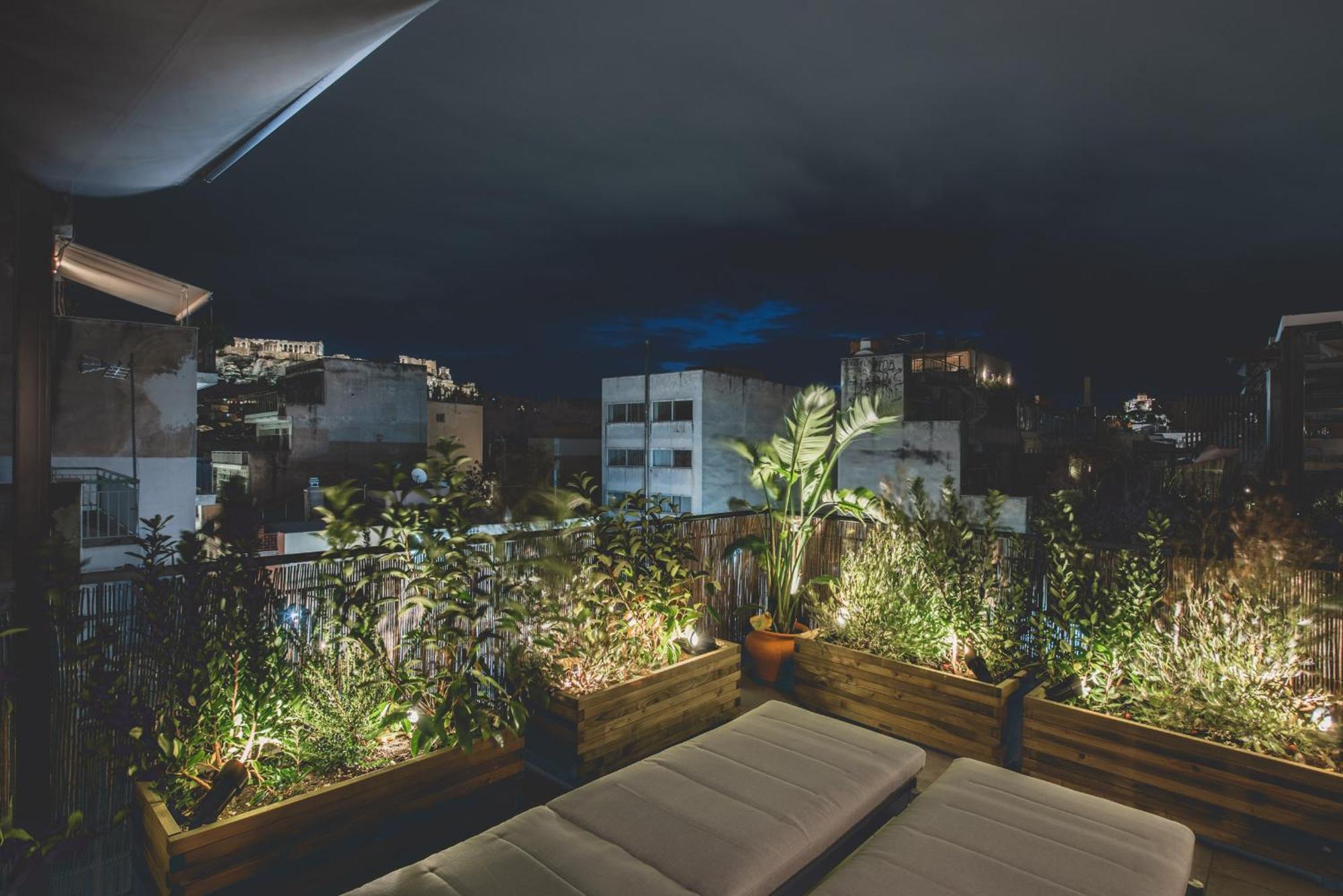 Living Stone Condo Hotel Athena Bagian luar foto