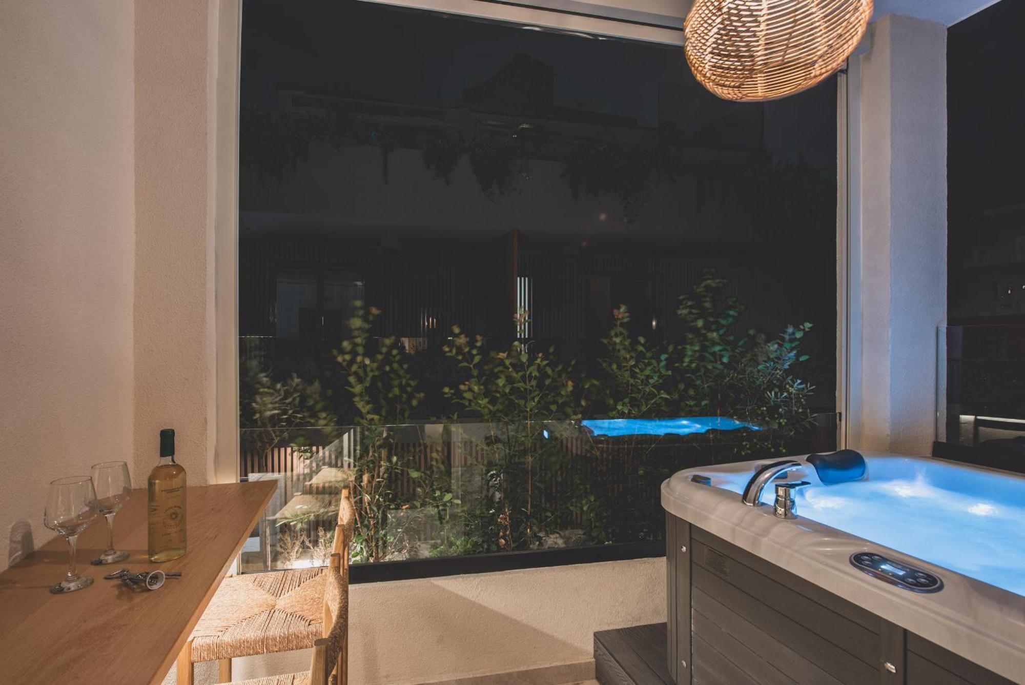 Living Stone Condo Hotel Athena Bagian luar foto