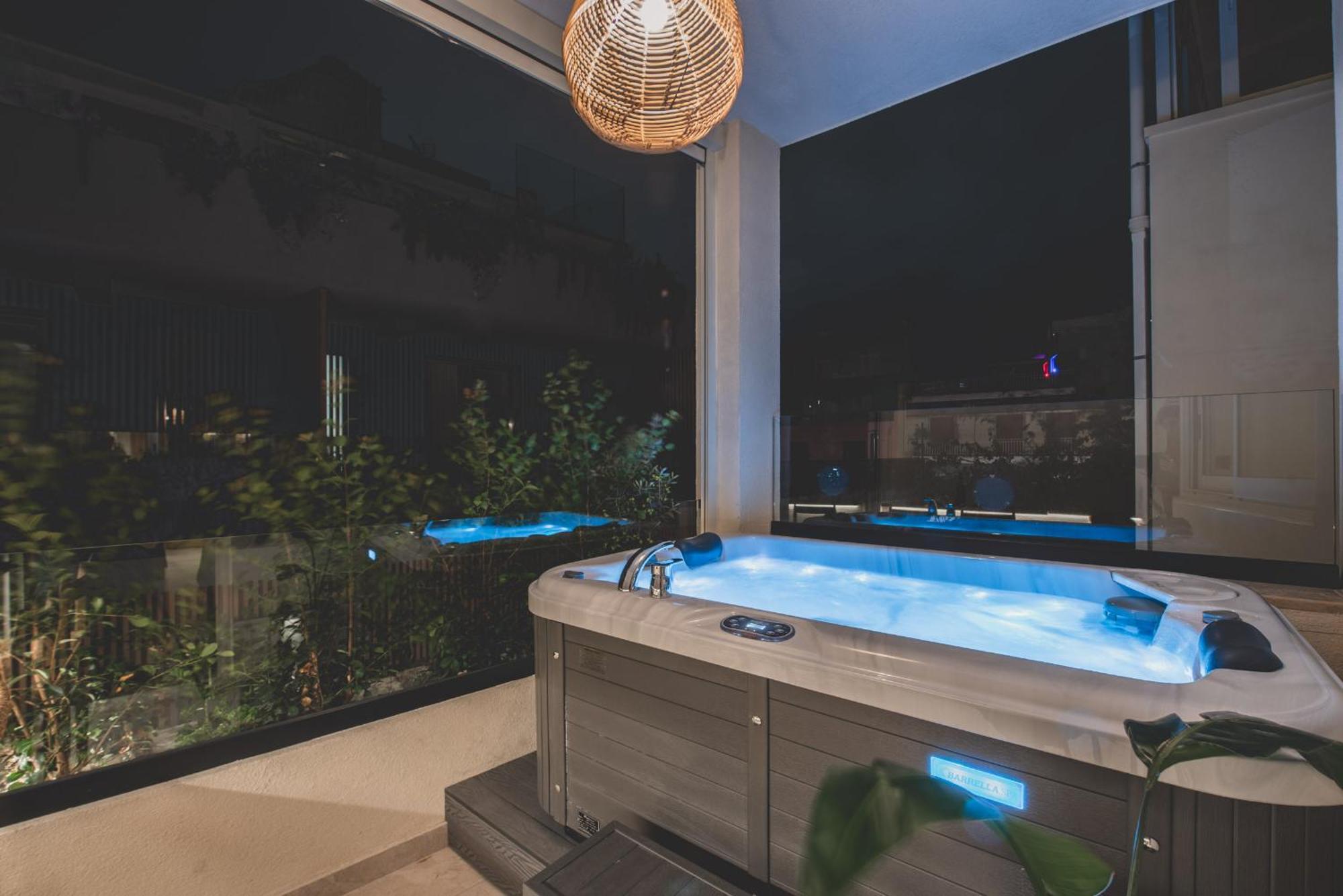 Living Stone Condo Hotel Athena Bagian luar foto