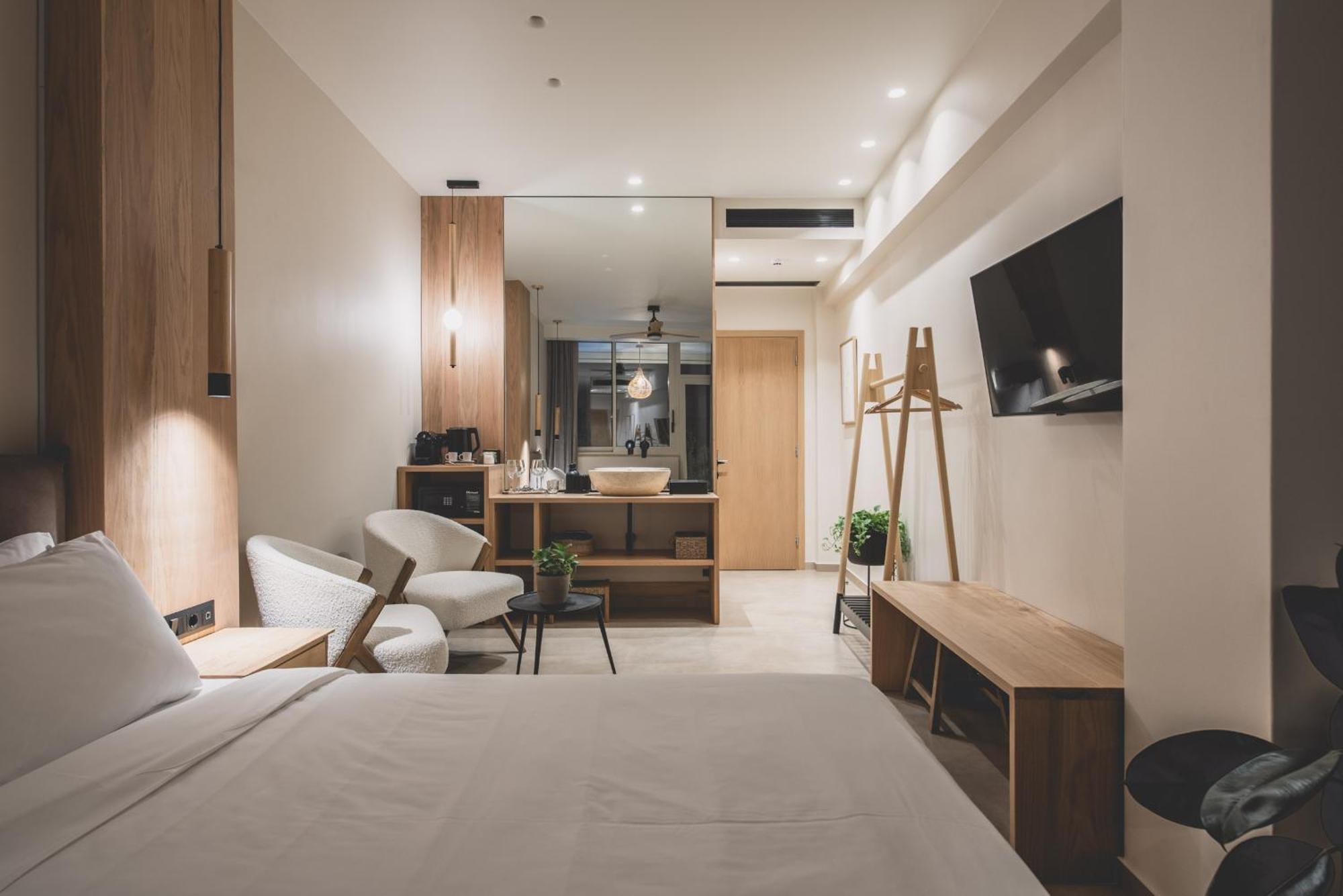Living Stone Condo Hotel Athena Bagian luar foto